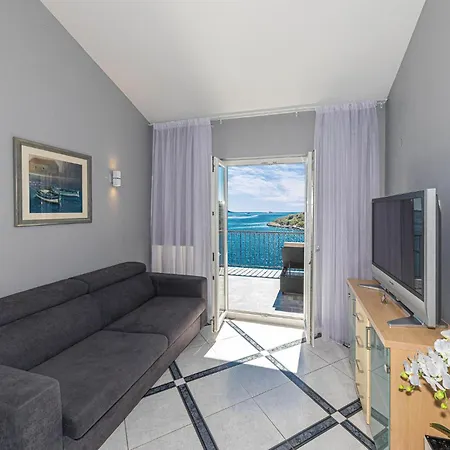 Holiday home Beautiful In With House Sea View