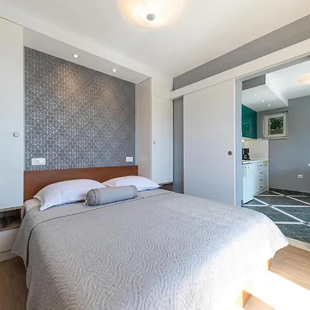Beautiful In With House Sea View