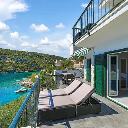 Holiday home Beautiful In With House Sea View