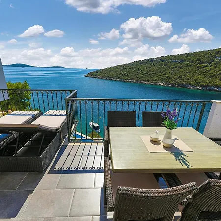 Beautiful In With House Sea View Holiday home *