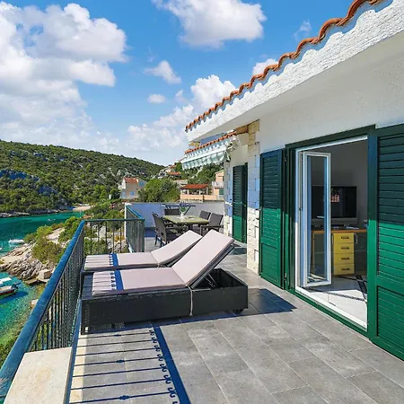 Holiday home Beautiful In With House Sea View