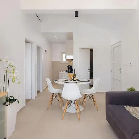 Six-bedroom In Ferienhaus Vinišće
